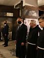 Prezydent RP u franciszkanów w Harmężach na wystawie o gehennie obozowej