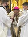 Patrzymy daleko po za tę katedrę i prosimy Pana, by nas uczynił nowym zaczynem w nowym Bożym ludzie! - mówił arcybiskup Grzegorz Ryś.