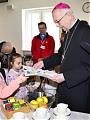 Przewodniczący Episkopatu spotkał się z uchodźcami wojennymi