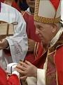 Papież Franciszek wręczył paliusz Arcybiskupowi Józefowi Guzdkowi